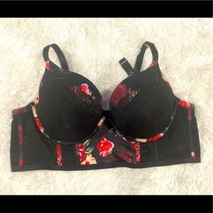 *NWT* Black Floral PushUp Longline Bra